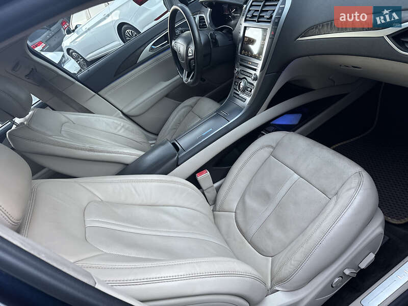 Седан Lincoln MKZ 2016 в Киеве