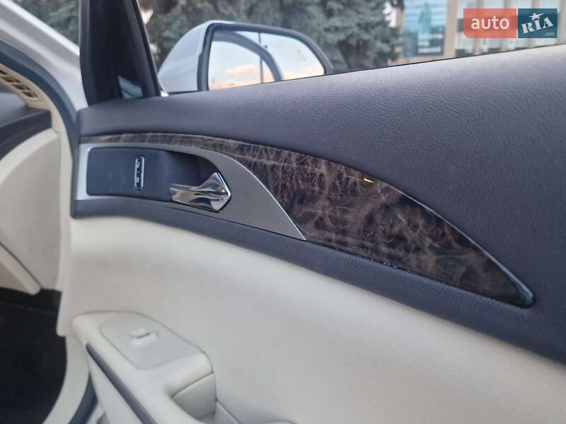 Седан Lincoln MKZ 2015 в Николаеве фото 27 Седан Lincoln MKZ 2015 в Николаеве