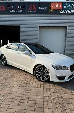Седан Lincoln MKZ 2016 в 