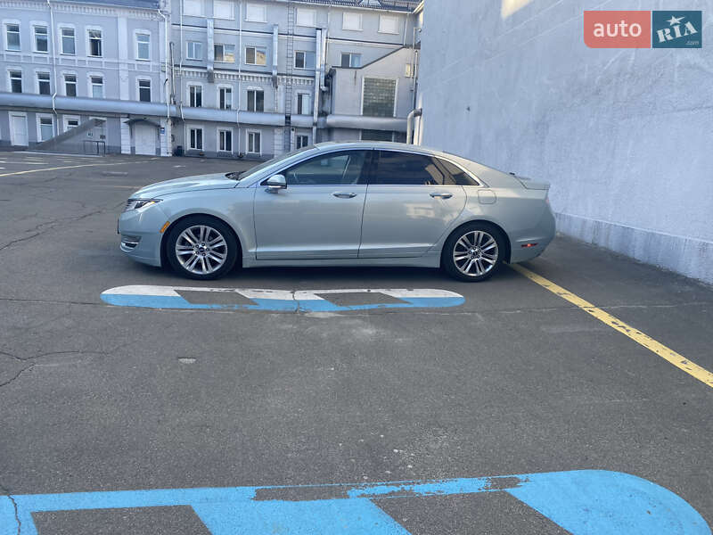 Седан Lincoln MKZ 2013 в 