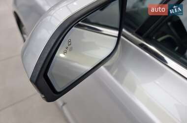 Седан Lincoln MKZ 2015 в 