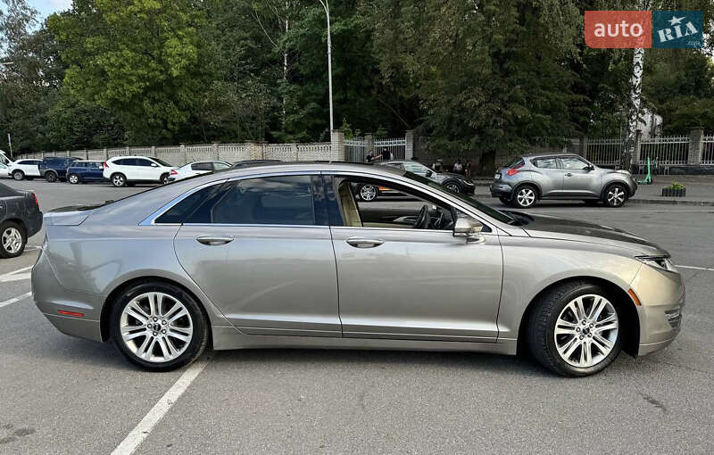 Седан Lincoln MKZ 2016 в Виннице