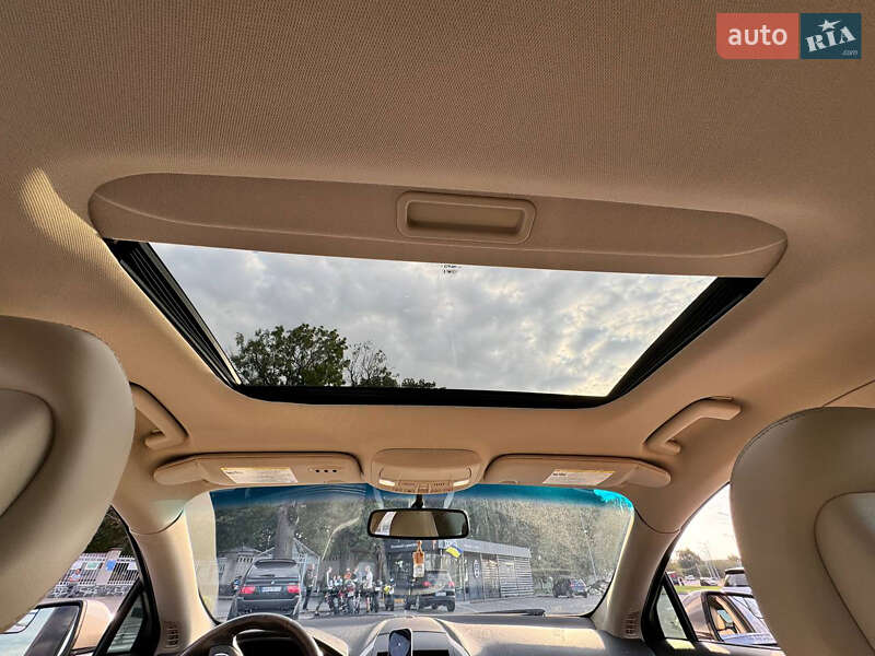 Седан Lincoln MKZ 2016 в Виннице