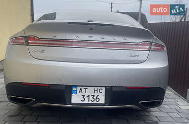 Седан Lincoln MKZ 2018 в 