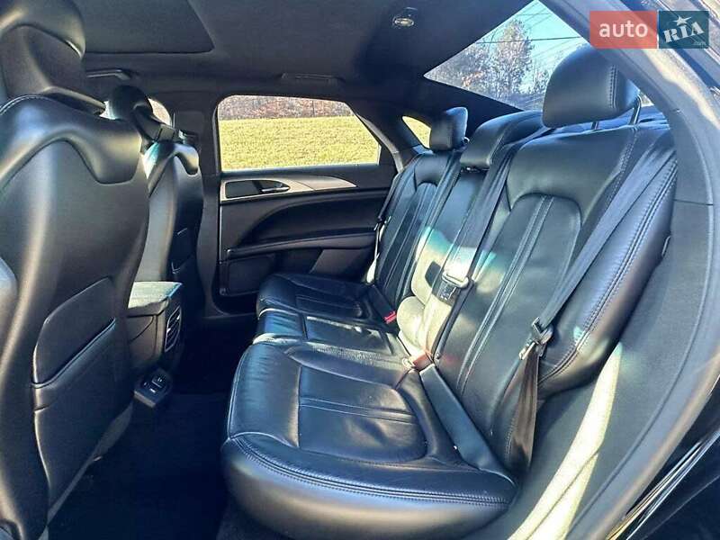 Седан Lincoln MKZ 2017 в Львове