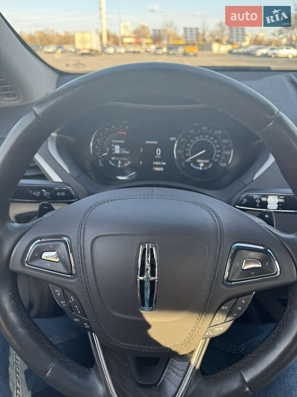 Седан Lincoln MKZ 2019 в Києві