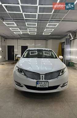 Седан Lincoln MKZ 2013 в 