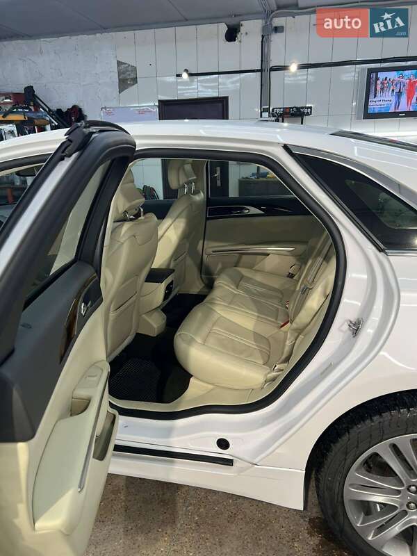 Седан Lincoln MKZ 2013 в Харькове