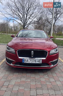Седан Lincoln MKZ 2015 в 