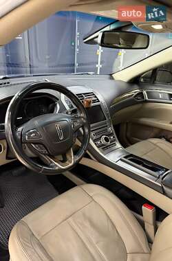 Седан Lincoln MKZ 2016 в 