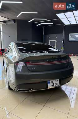 Седан Lincoln MKZ 2016 в 