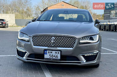 Седан Lincoln MKZ 2019 в 