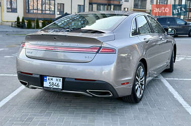 Седан Lincoln MKZ 2019 в 