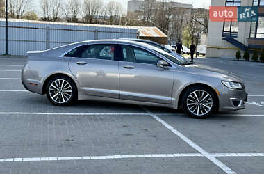 Седан Lincoln MKZ 2019 в 
