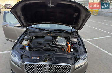 Седан Lincoln MKZ 2019 в 