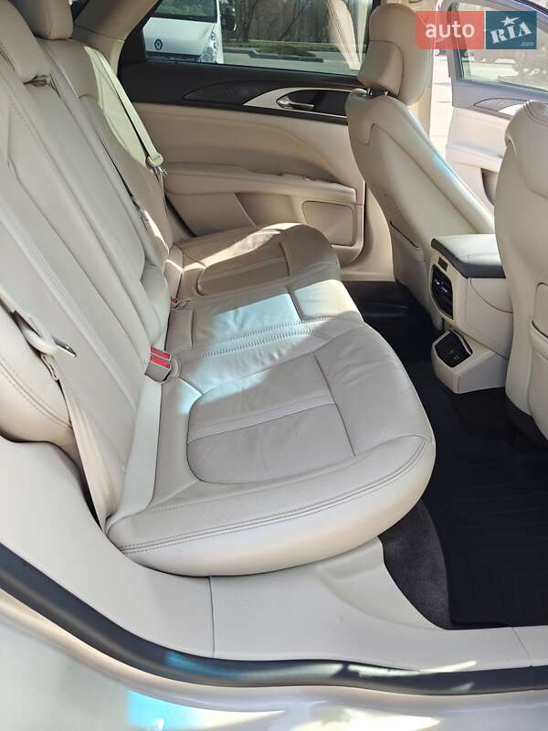 Седан Lincoln MKZ 2017 в Хмельницком