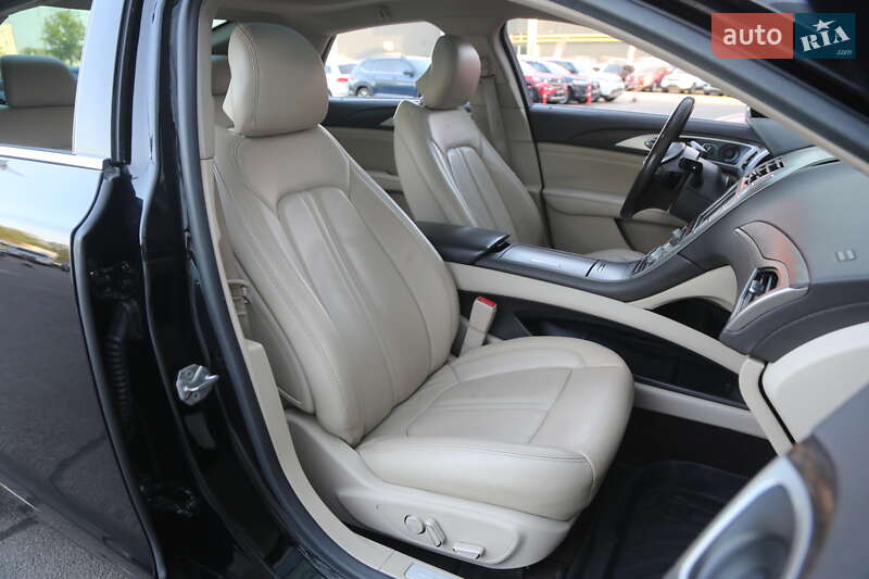 Седан Lincoln MKZ 2016 в Киеве