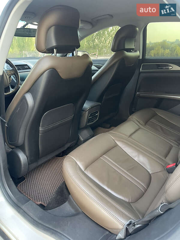 Седан Lincoln MKZ 2013 в Одессе