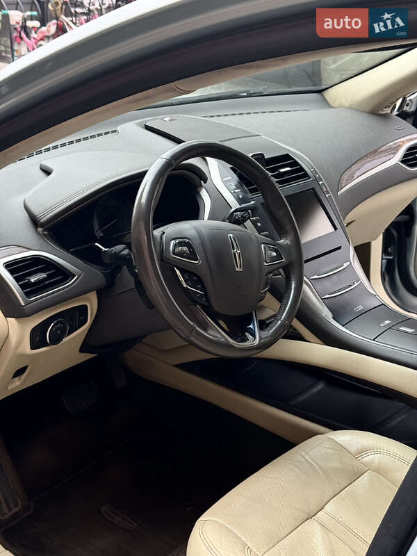 Седан Lincoln MKZ 2014 в Одесі