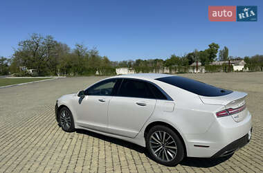 Седан Lincoln MKZ 2019 в 