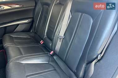 Седан Lincoln MKZ 2013 в 