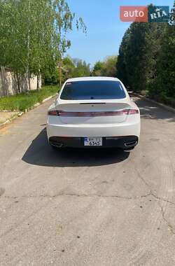 Седан Lincoln MKZ 2014 в 