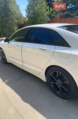 Седан Lincoln MKZ 2014 в 