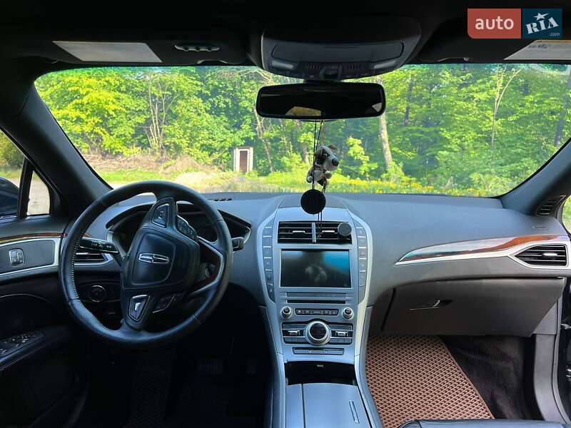 Седан Lincoln MKZ 2016 в Бережанах