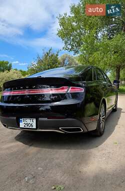 Седан Lincoln MKZ 2019 в 