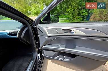 Седан Lincoln MKZ 2019 в Каменском