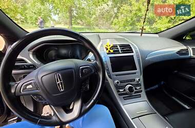 Седан Lincoln MKZ 2019 в 