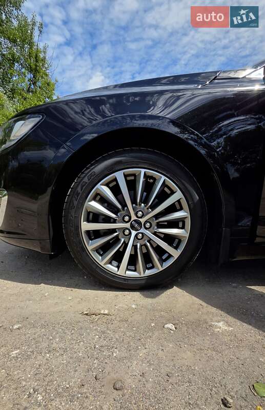Седан Lincoln MKZ 2019 в Каменском