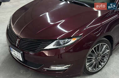 Седан Lincoln MKZ 2013 в 