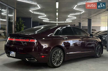 Седан Lincoln MKZ 2013 в 