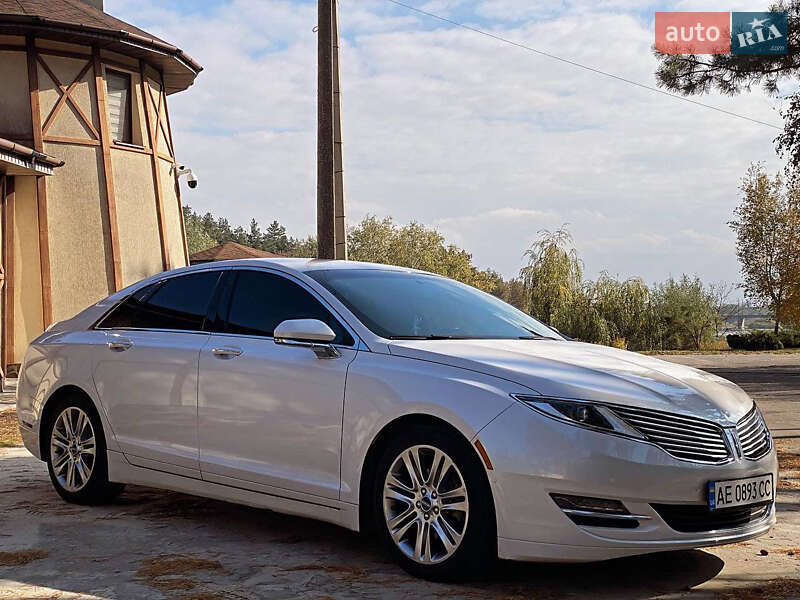 Седан Lincoln MKZ 2015 в 