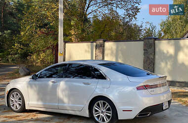 Седан Lincoln MKZ 2015 в 