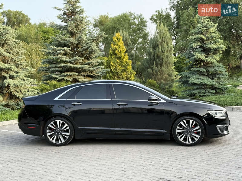 Седан Lincoln MKZ 2016 в Павлограді