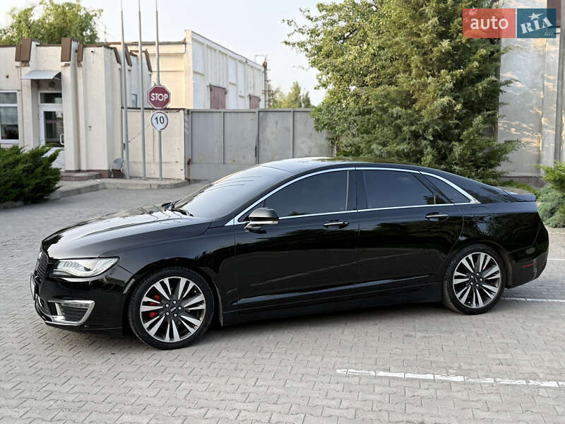 Седан Lincoln MKZ 2016 в Павлограді