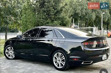 Седан Lincoln MKZ 2013 в 