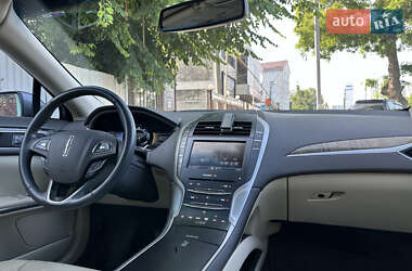 Седан Lincoln MKZ 2014 в 