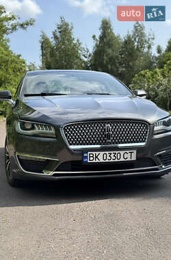 Седан Lincoln MKZ 2016 в Ровно