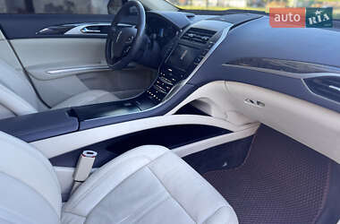 Седан Lincoln MKZ 2013 в 
