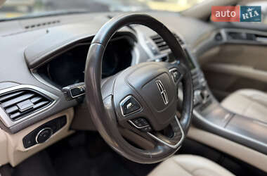 Седан Lincoln MKZ 2018 в 