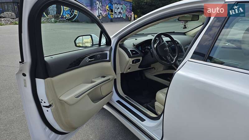 Седан Lincoln MKZ 2013 в Харькове