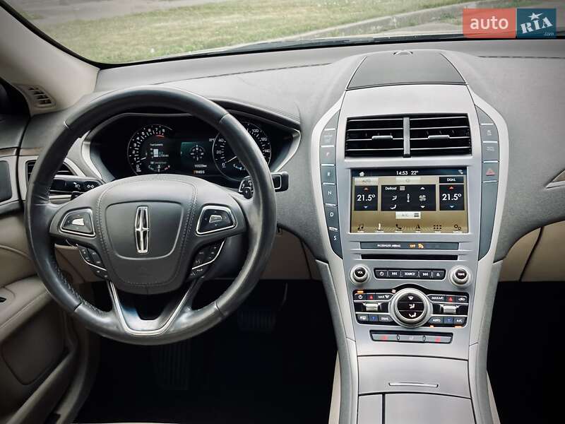 Седан Lincoln MKZ 2018 в Киеве