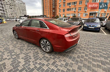 Седан Lincoln MKZ 2019 в 