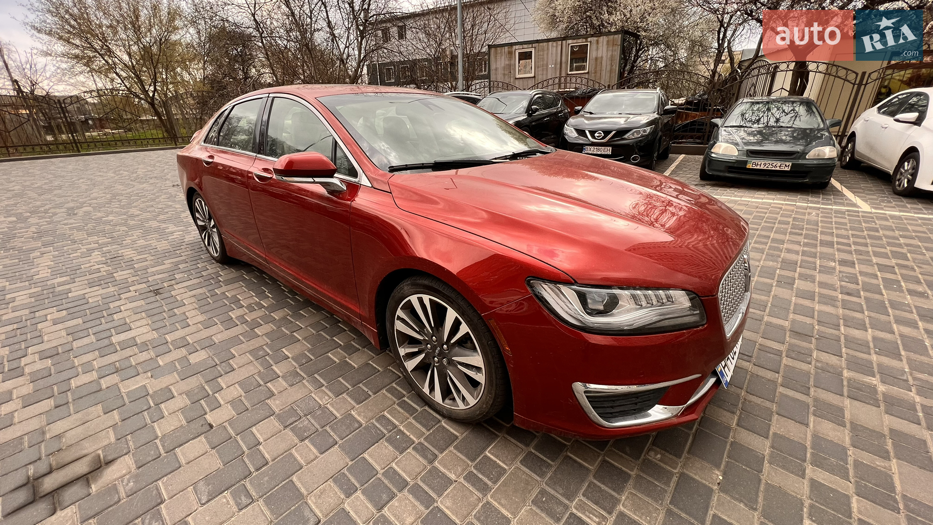 2019 Lincoln MKZ - мініатюра 16