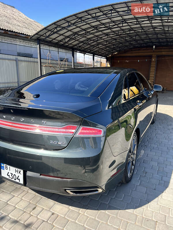 Седан Lincoln MKZ 2014 в Гайвороне