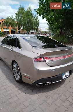 Седан Lincoln MKZ 2019 в 