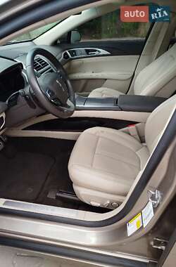 Седан Lincoln MKZ 2019 в 